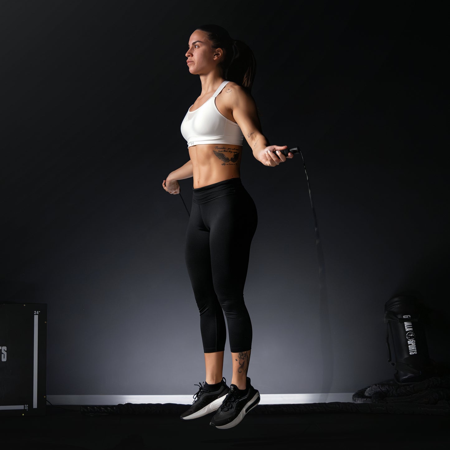 Kit de fitness (roue abdominale, bande, tapis, corde à sauter, poignée de pompe)